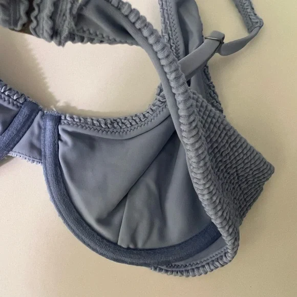 {Abercrombie & Fitch} Brand New Apex Underwire Bikini Top - Picture 6 of 9